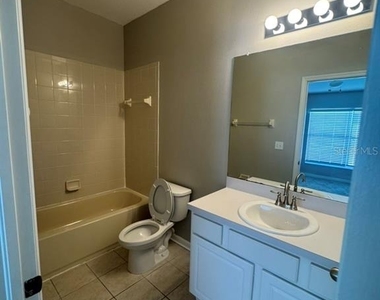 3404 High Hampton Circle - Photo Thumbnail 17