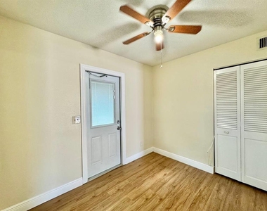 865 Trotter Road - Photo Thumbnail 9
