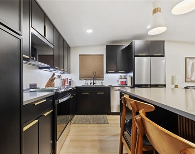 4103 N Gomez Avenue - Photo Thumbnail 8