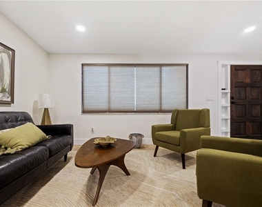 4103 N Gomez Avenue - Photo Thumbnail 5