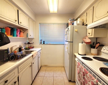 2344 Shelley Street - Photo Thumbnail 8
