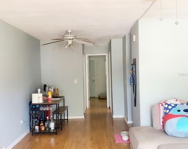 2344 Shelley Street - Photo Thumbnail 3
