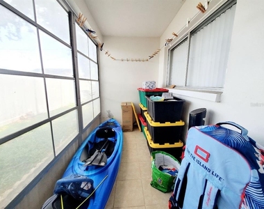 2344 Shelley Street - Photo Thumbnail 15