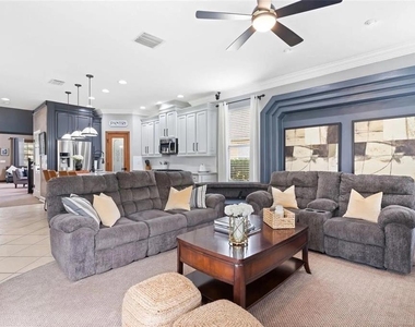 1122 Nashville Drive - Photo Thumbnail 13