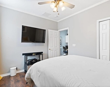 1122 Nashville Drive - Photo Thumbnail 22
