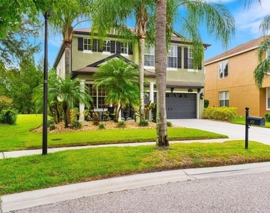 1122 Nashville Drive - Photo Thumbnail 2