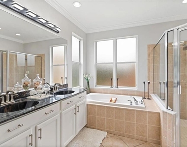 1122 Nashville Drive - Photo Thumbnail 20