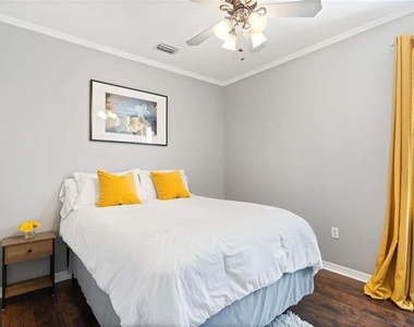 1122 Nashville Drive - Photo Thumbnail 21