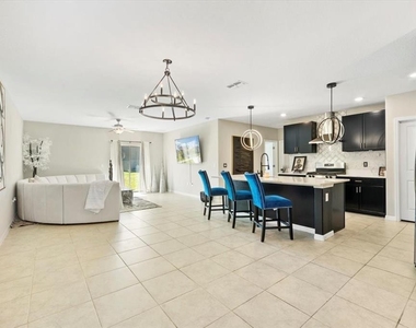 5517 Appleton Shore Drive - Photo Thumbnail 10