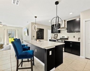 5517 Appleton Shore Drive - Photo Thumbnail 9