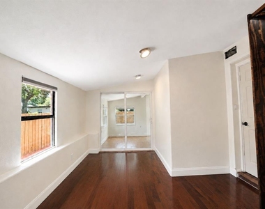 520 83rd Avenue N - Photo Thumbnail 23