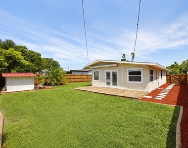 520 83rd Avenue N - Photo Thumbnail 30