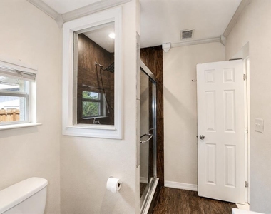 520 83rd Avenue N - Photo Thumbnail 20
