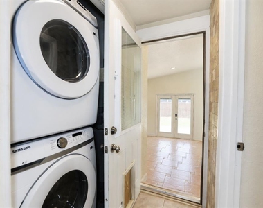 520 83rd Avenue N - Photo Thumbnail 24