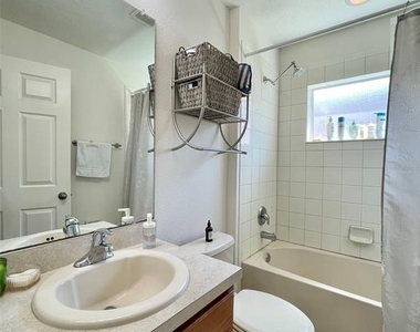 8227 Midnight Sun Court - Photo Thumbnail 19