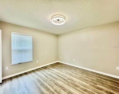 12534 Chenwood Avenue - Photo Thumbnail 24