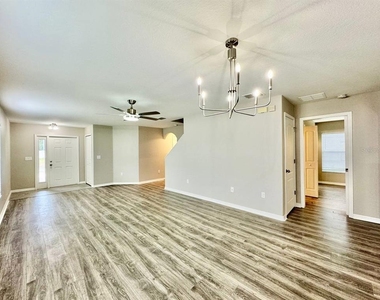 12534 Chenwood Avenue - Photo Thumbnail 5