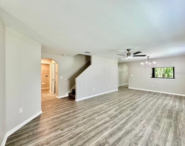 12534 Chenwood Avenue - Photo Thumbnail 2