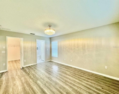 12534 Chenwood Avenue - Photo Thumbnail 10