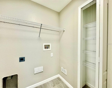12534 Chenwood Avenue - Photo Thumbnail 16