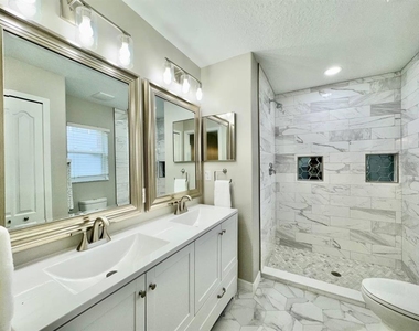 12534 Chenwood Avenue - Photo Thumbnail 13