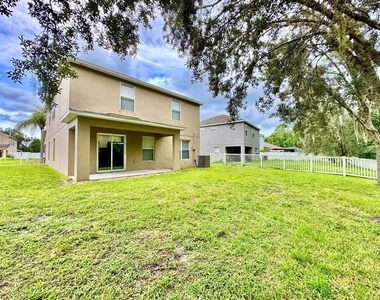 12534 Chenwood Avenue - Photo Thumbnail 37
