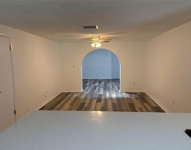 1108 Hollywood Avenue - Photo Thumbnail 7