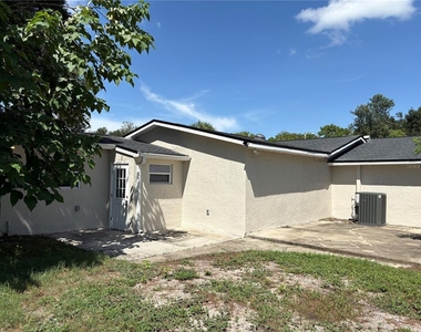 1108 Hollywood Avenue - Photo Thumbnail 19