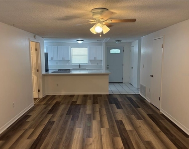 1108 Hollywood Avenue - Photo Thumbnail 6