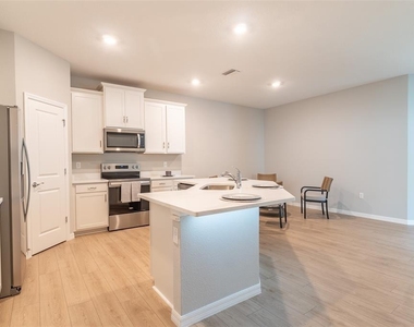 4005 Westwood Fields Loop - Photo Thumbnail 19
