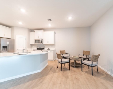 4005 Westwood Fields Loop - Photo Thumbnail 16