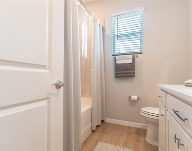 4005 Westwood Fields Loop - Photo Thumbnail 24