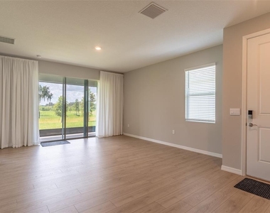 4005 Westwood Fields Loop - Photo Thumbnail 6