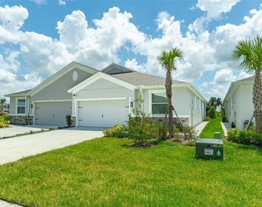 4005 Westwood Fields Loop - Photo Thumbnail 1
