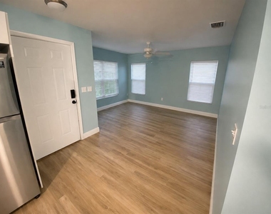 3835 18th Avenue S - Photo Thumbnail 2
