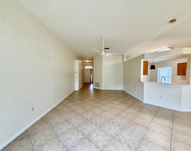 5855 Count Turf Lane - Photo Thumbnail 11