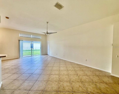 5855 Count Turf Lane - Photo Thumbnail 8