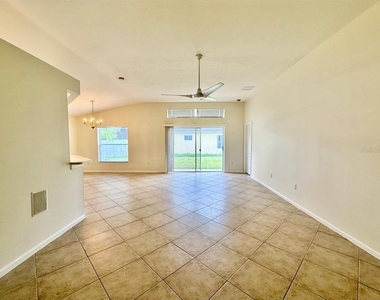 5855 Count Turf Lane - Photo Thumbnail 7