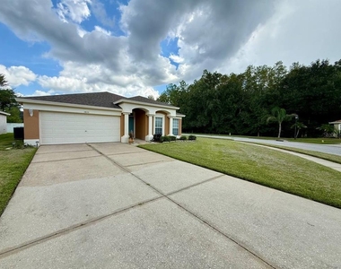 5855 Count Turf Lane - Photo Thumbnail 1