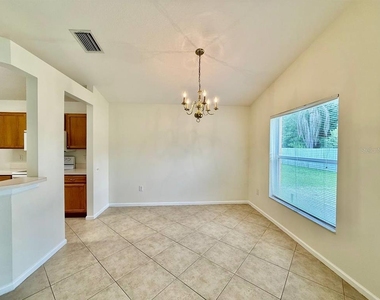 5855 Count Turf Lane - Photo Thumbnail 13