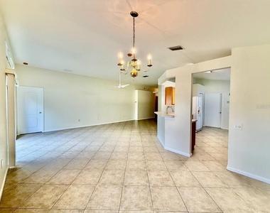 5855 Count Turf Lane - Photo Thumbnail 12