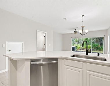 8574 Trail Wind Drive - Photo Thumbnail 8