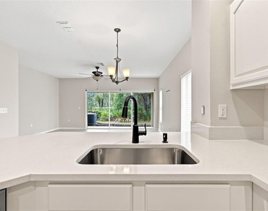 8574 Trail Wind Drive - Photo Thumbnail 9