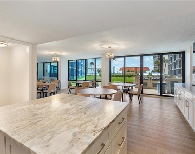 17580 Gulf Boulevard - Photo Thumbnail 41