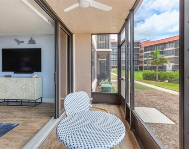 17580 Gulf Boulevard - Photo Thumbnail 19