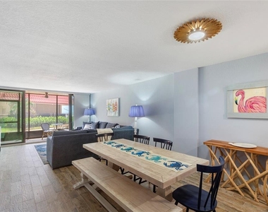 17580 Gulf Boulevard - Photo Thumbnail 14