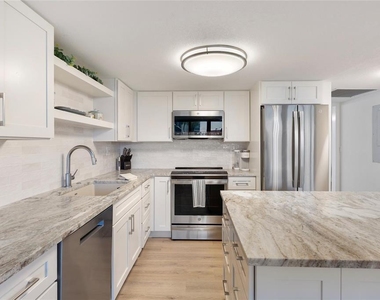 17580 Gulf Boulevard - Photo Thumbnail 40