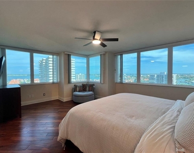 1600 Gulf Boulevard - Photo Thumbnail 16