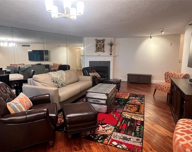 1600 Gulf Boulevard - Photo Thumbnail 8