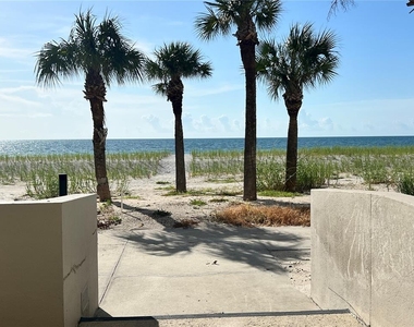 1600 Gulf Boulevard - Photo Thumbnail 37